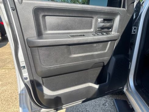 Used 2014 RAM 1500 Express AWD/4WD image 18