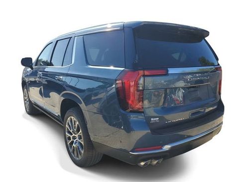 New 2026 GMC Yukon Denali w/ Denali Reserve Package AWD/4WD image 4
