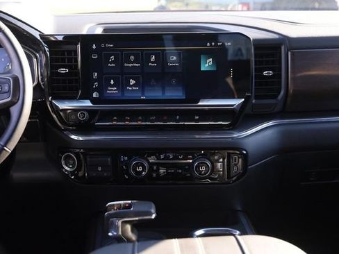 Used 2023 Chevrolet Silverado 1500 High Country w/ High Country Premium Package AWD/4WD image 27