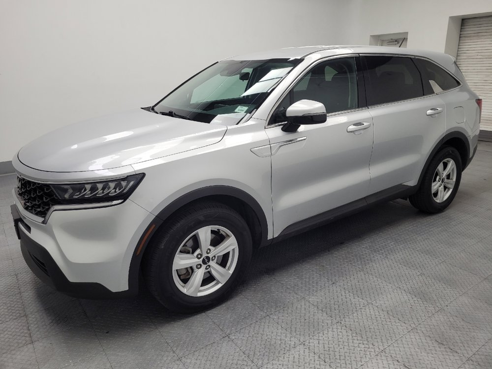 Used 2022 Kia Sorento LX FWD image 2