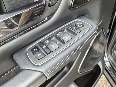 Used 2024 RAM 1500 Limited AWD/4WD image 18