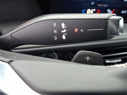 Certified 2025 Chevrolet Traverse LT image 24