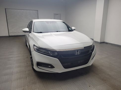 Used 2020 Honda Accord Sport image 14
