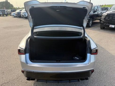 Used 2023 Lexus IS 500 RWD image 9