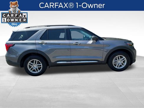 Used 2025 Ford Explorer Active AWD/4WD image 4