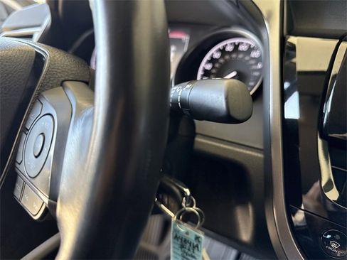 Used 2023 Toyota Camry SE image 23