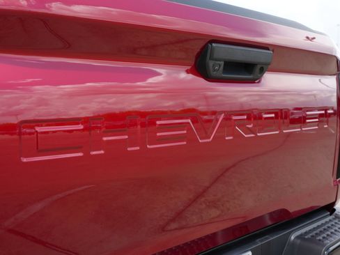 Used 2024 Chevrolet Colorado Z71 w/ Z71 Convenience Package 2 AWD/4WD image 20