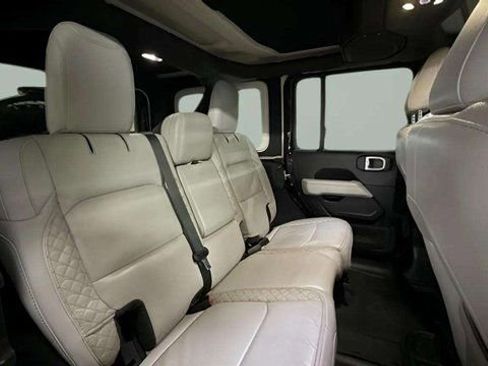 Used 2021 Jeep Wrangler Unlimited Sahara AWD/4WD image 23