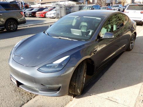 Used 2022 Tesla Model 3 Long Range image 8