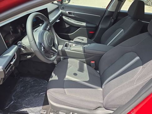New 2025 Hyundai Sonata SEL image 4