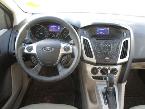 Used 2013 Ford Focus SE image 8