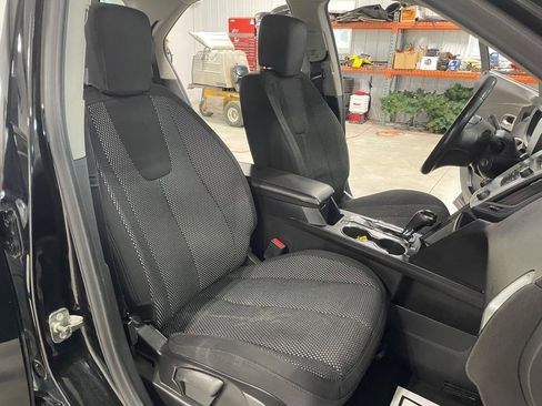 Used 2017 Chevrolet Equinox LT w/ Convenience Package FWD image 23