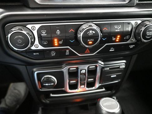 Used 2022 Jeep Gladiator Overland w/ Popular Equipment Package image 25