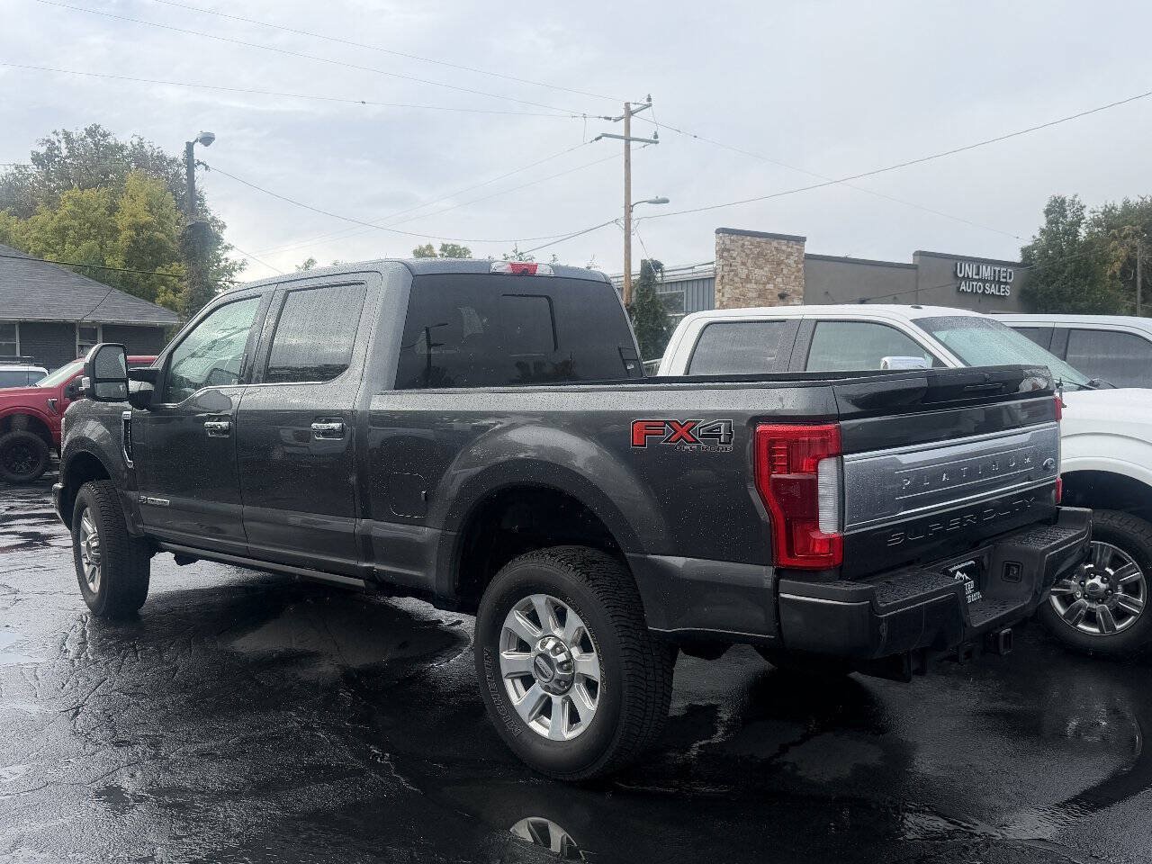 Used 2019 Ford F250 Platinum w/ Platinum Ultimate Package AWD/4WD image 3