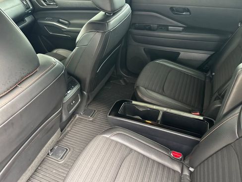 Used 2024 Nissan Pathfinder Rock Creek image 12