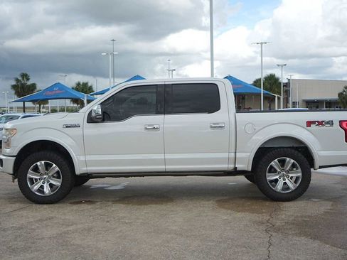 Used 2016 Ford F150 Platinum w/ Equipment Group 701A Luxury AWD/4WD image 3