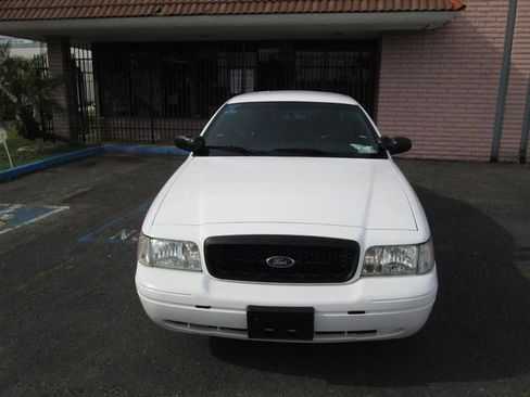 Used 2011 Ford Crown Victoria Police Interceptor w/ Radio Suppression Pkg image 1