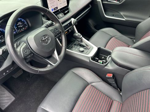Used 2023 Toyota RAV4 XSE w/ Weather Package AWD/4WD image 9