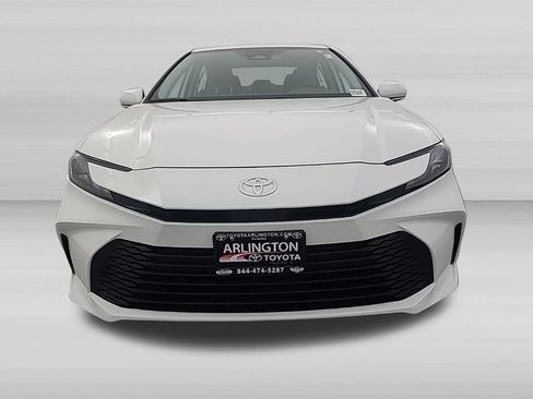 Used 2025 Toyota Camry SE FWD image 10