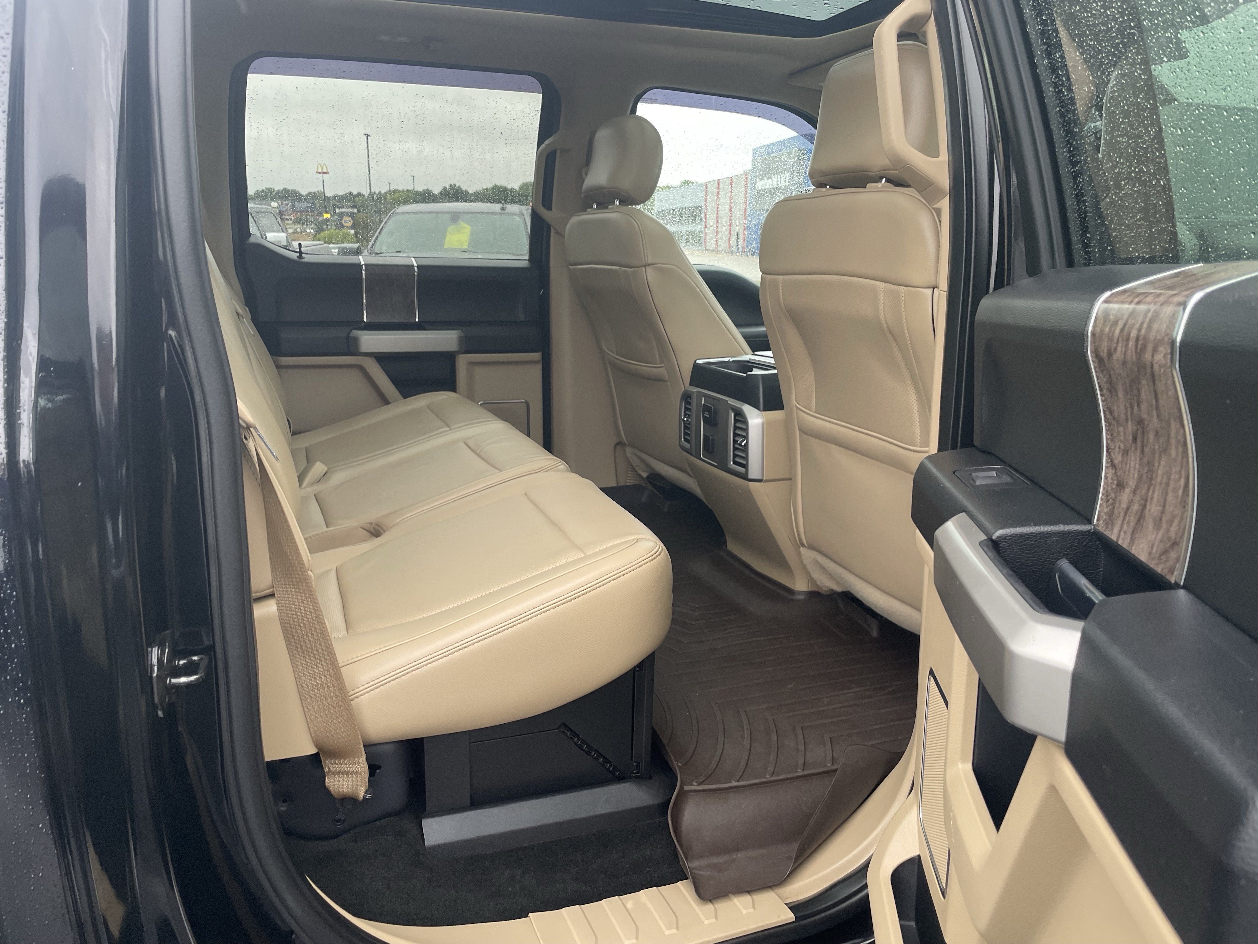 Used 2017 Ford F350 Lariat AWD/4WD image 32
