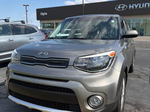 Used 2017 Kia Soul + FWD image 5