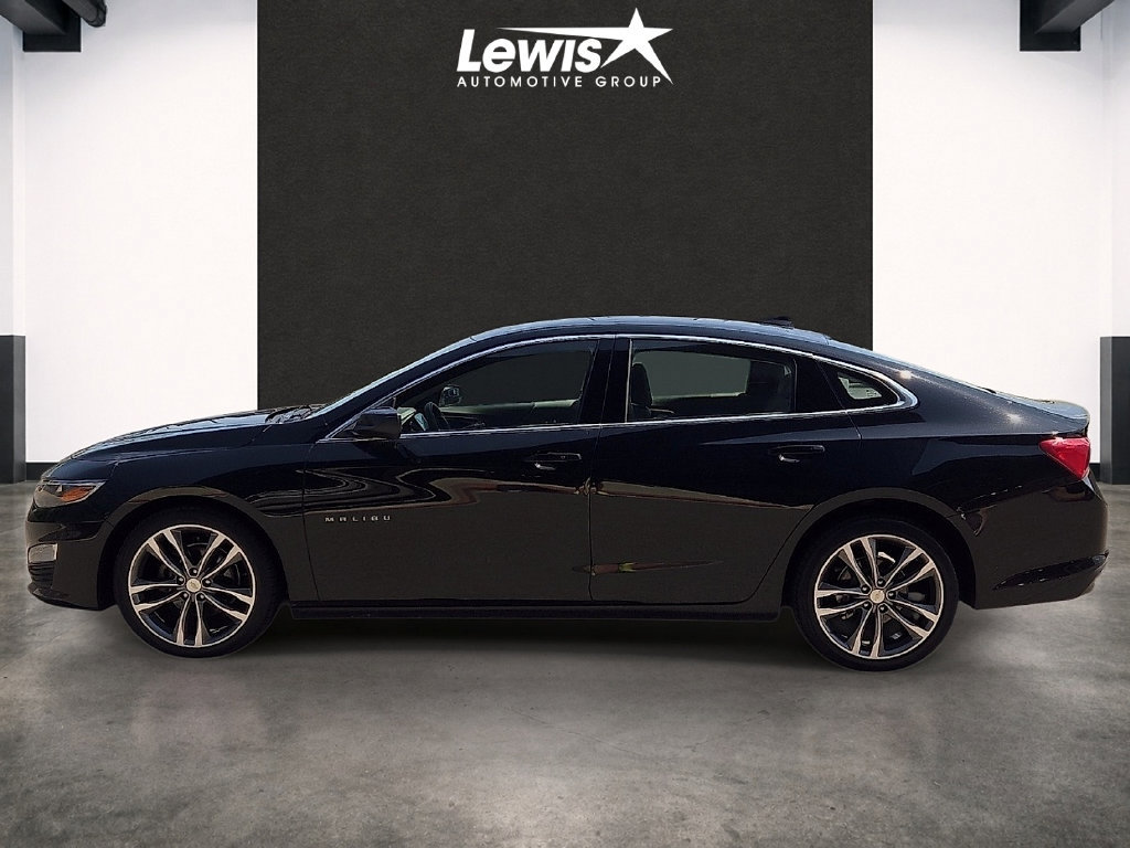 Used 2025 Chevrolet Malibu LT FWD image 2