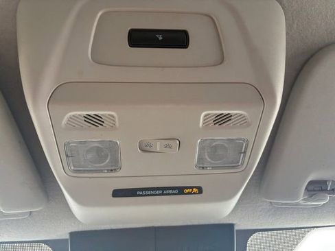 Used 2024 Ford Transit 250 Low Roof AWD w/ Exterior Upgrade Package image 26