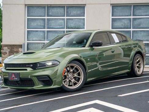 Used 2023 Dodge Charger Scat Pack RWD image 2