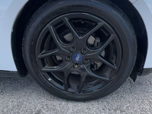 Used 2016 Ford Focus SE w/ Equipment Group 201A FWD image 25