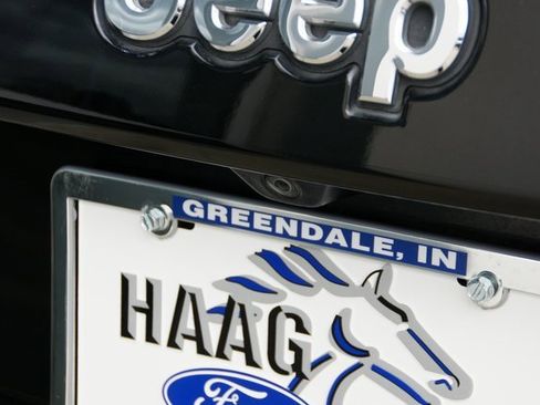 Used 2020 Jeep Grand Cherokee Overland image 10