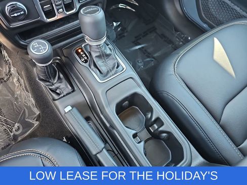 New 2025 Jeep Gladiator Willys image 23