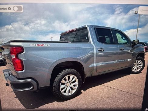 Used 2022 Chevrolet Silverado 1500 Custom AWD/4WD image 3