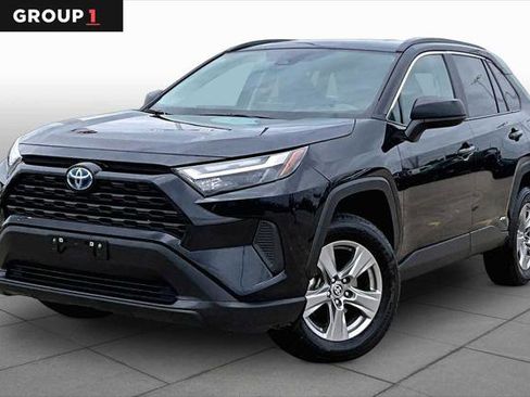 Certified 2024 Toyota RAV4 LE AWD/4WD image 1