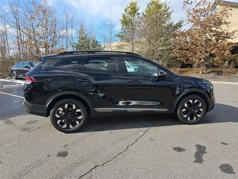 Used 2023 Kia Sportage X-Line w/ X-Line Premium Package image 2