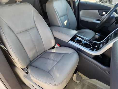 Used 2012 Ford Edge Limited image 18