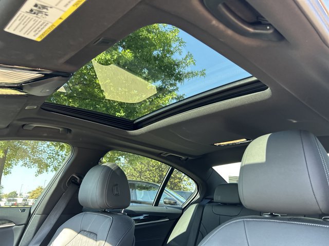 Certified 2023 BMW 530e xDrive w/ Premium Package AWD/4WD image 17