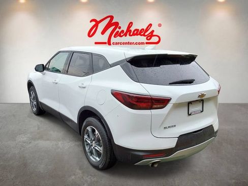 Used 2025 Chevrolet Blazer LT FWD image 4