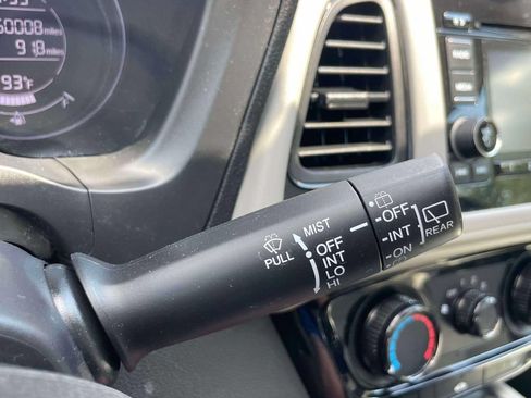 Certified 2021 Honda HR-V LX image 24