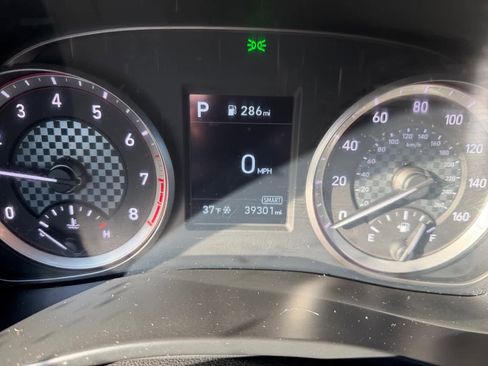 Used 2020 Hyundai Veloster 2.0 image 5