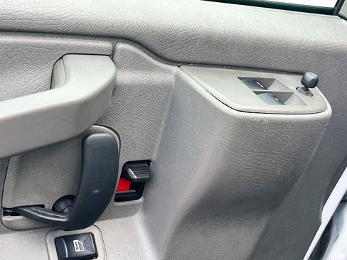 Used 2025 Chevrolet Express 2500 Extended w/ Enhanced Convenience Package RWD image 17