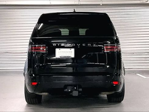 Certified 2025 Land Rover Discovery Dynamic SE AWD/4WD image 3