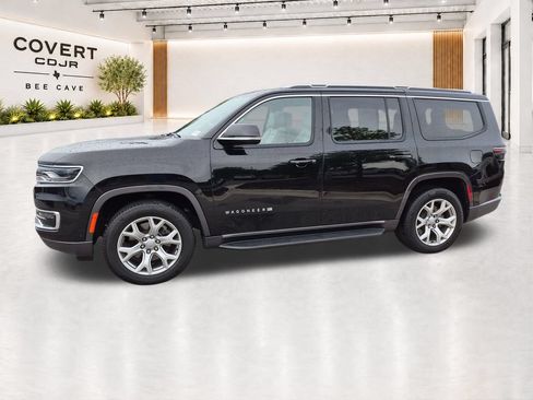 Used 2022 Jeep Wagoneer Series I w/ Premium Group I AWD/4WD image 5