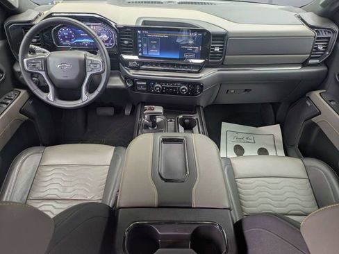 Used 2022 Chevrolet Silverado 1500 ZR2 w/ Technology Package AWD/4WD image 15