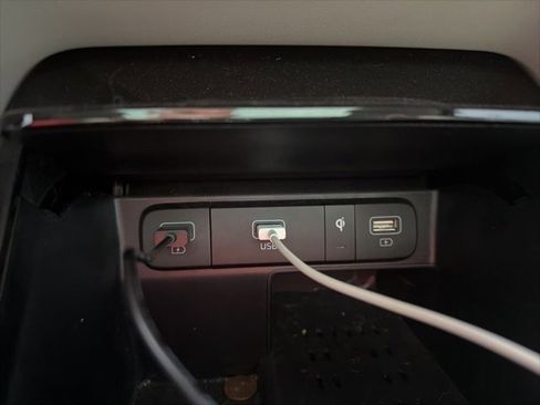 Used 2022 Kia Sorento SX Prestige w/ Panoramic Sunroof Package image 21