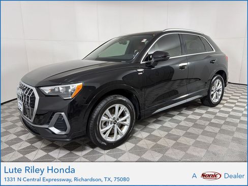 Used 2021 Audi Q3 2.0T Premium w/ Convenience Package AWD/4WD image 1