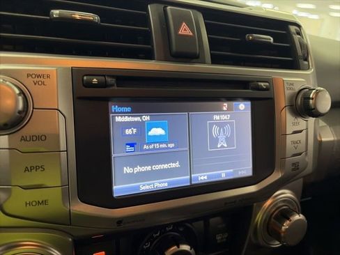 Used 2017 Toyota 4Runner SR5 AWD/4WD image 21