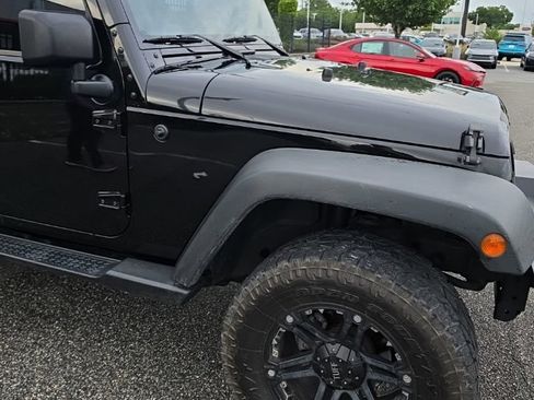 Used 2015 Jeep Wrangler Unlimited Sport w/ Quick Order Package 24S AWD/4WD image 1