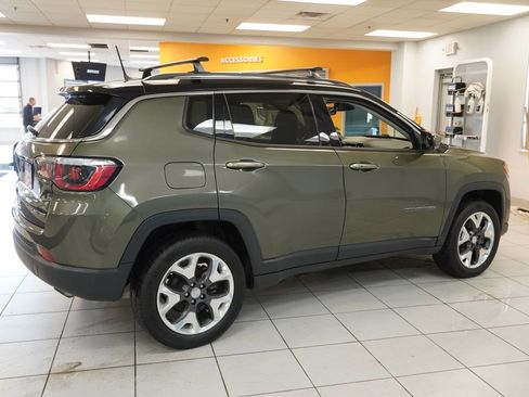 Used 2018 Jeep Compass Limited AWD/4WD image 12