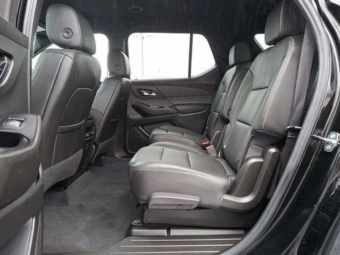 Used 2023 Chevrolet Traverse LT AWD/4WD image 13