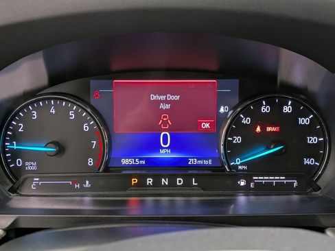 Used 2022 Ford Explorer XLT w/ Equipment Group 202A image 15